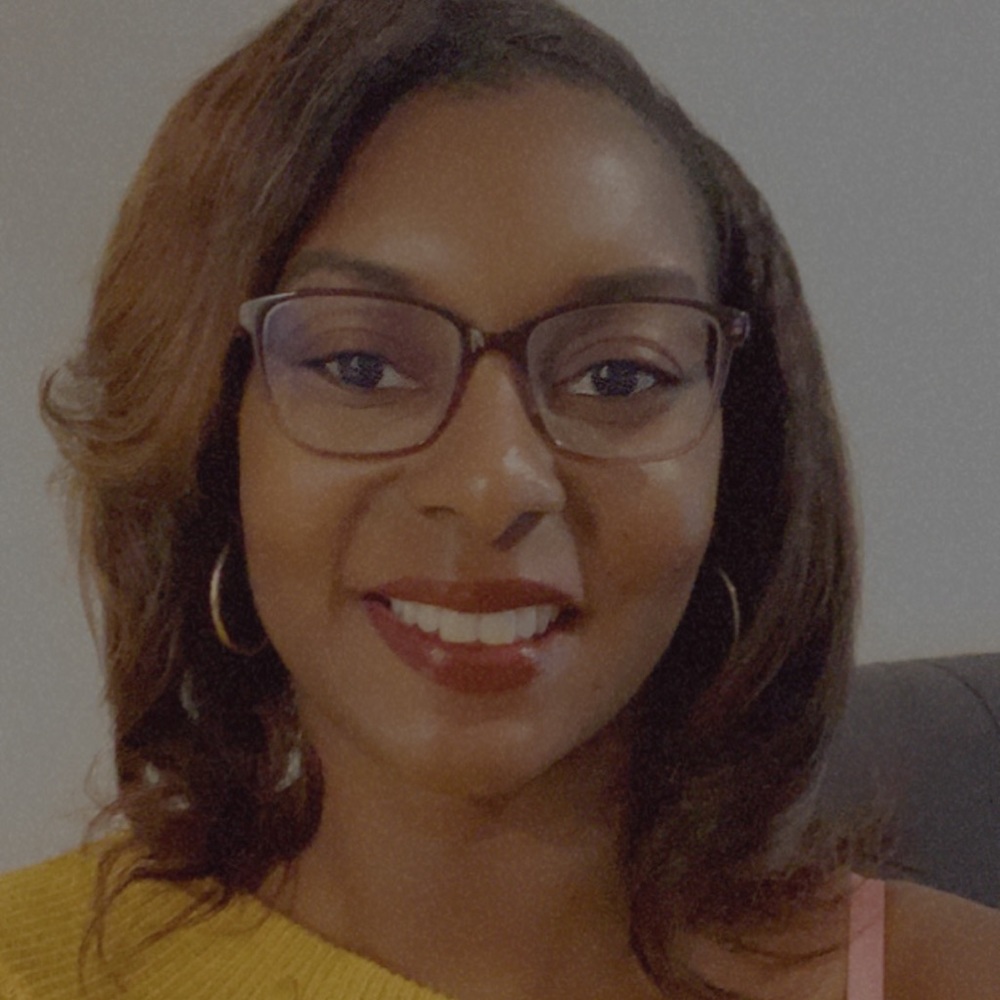 Meet your Posher, Janeka